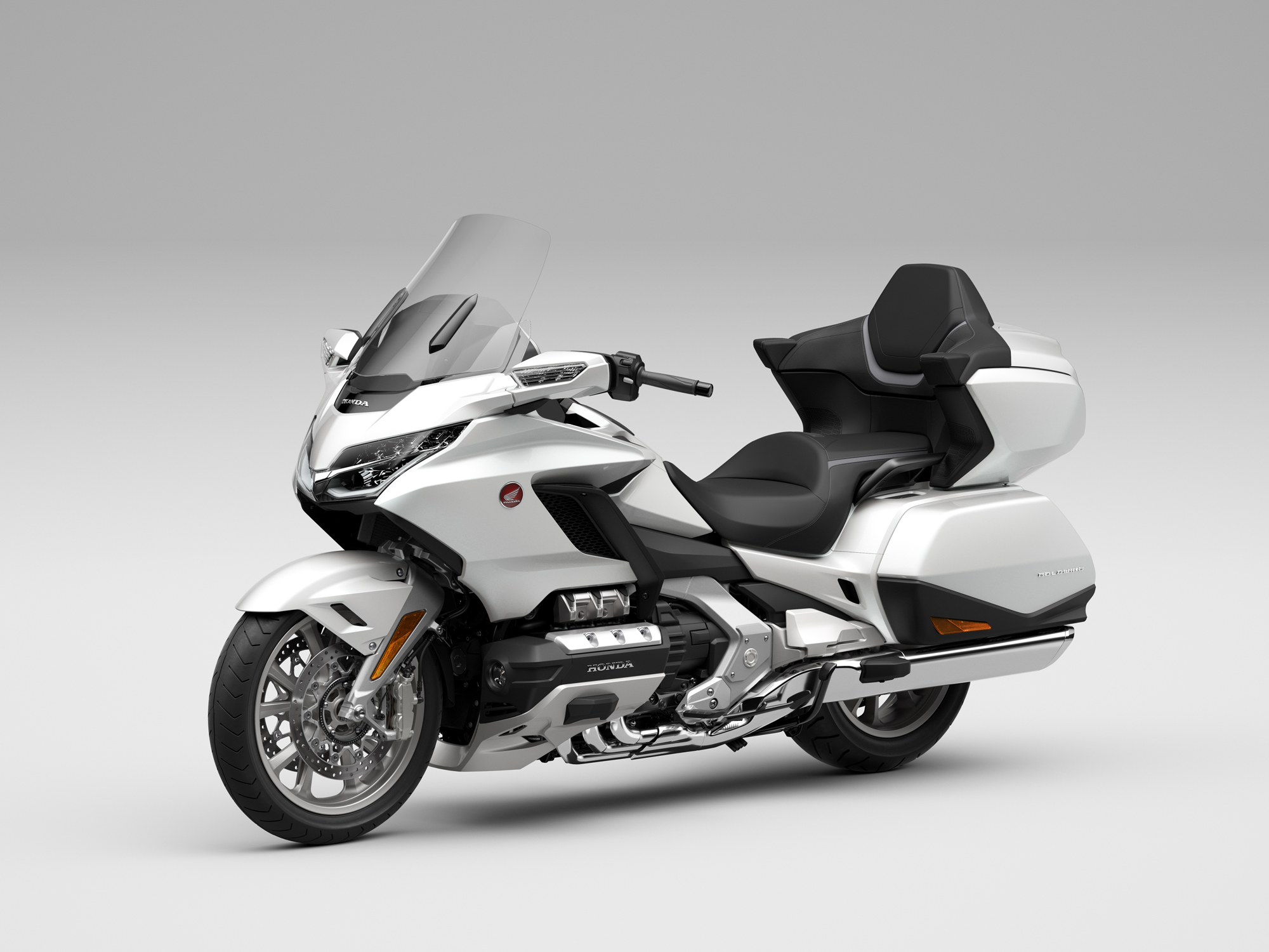 預接單價119 8萬起Honda Motorcycle 2021 GOLDWING 夢想之翼陪您翱翔 CarStuff 人車事